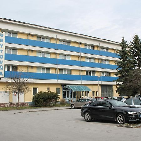 Hostel Turist Zvolen Exteriör bild