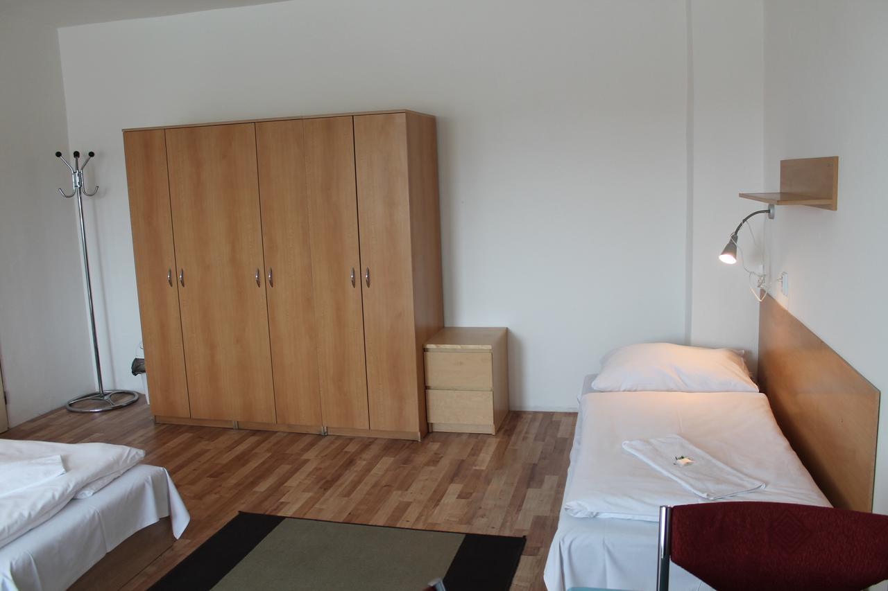 Hostel Turist Zvolen Exteriör bild