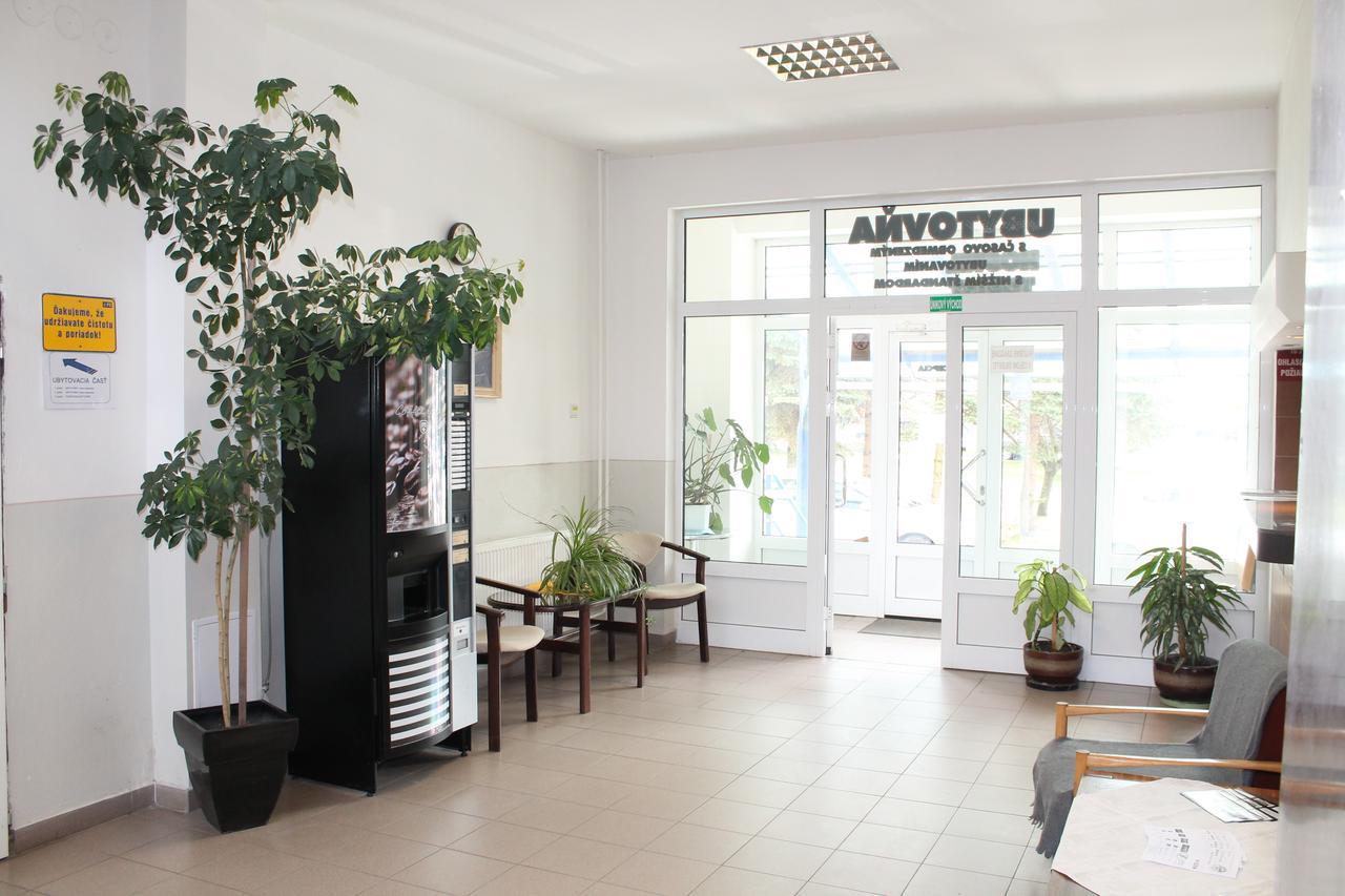 Hostel Turist Zvolen Exteriör bild