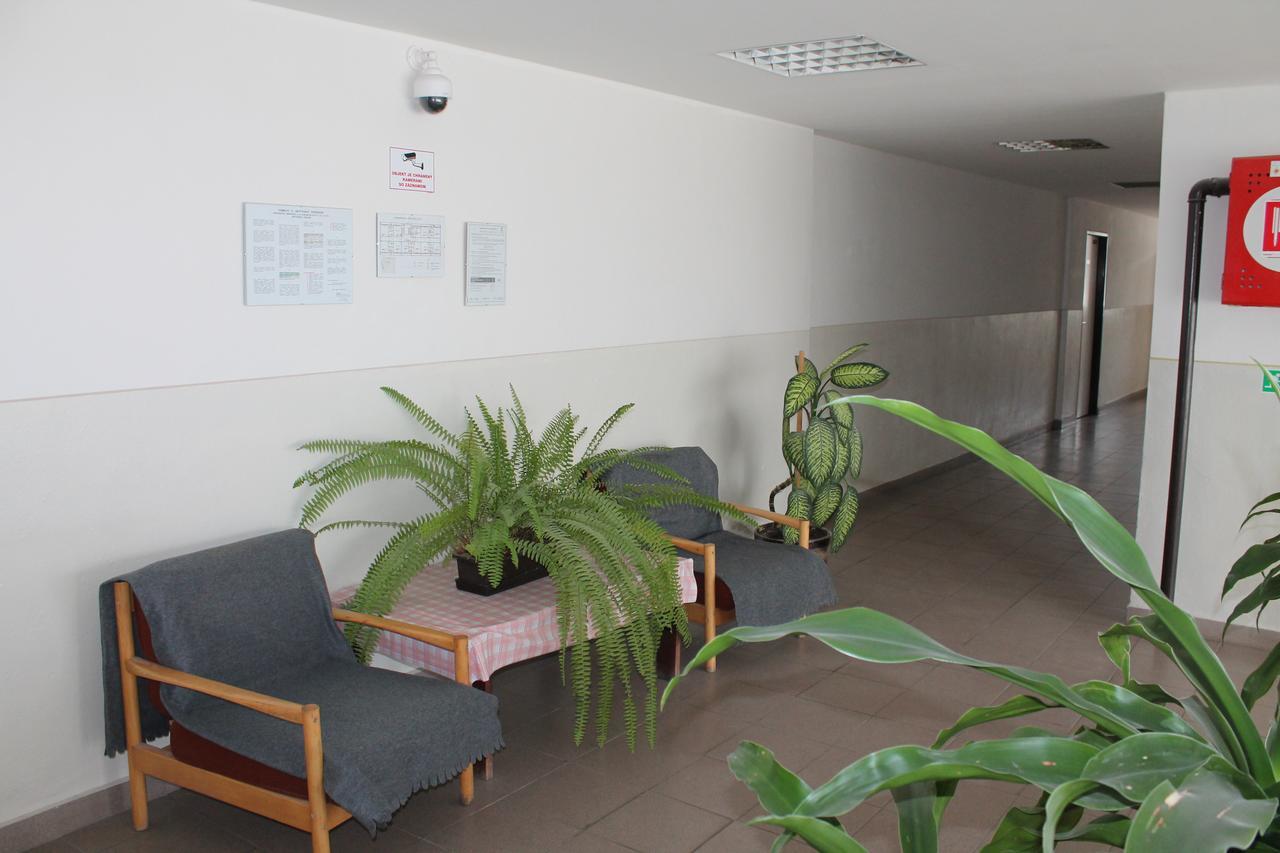 Hostel Turist Zvolen Exteriör bild