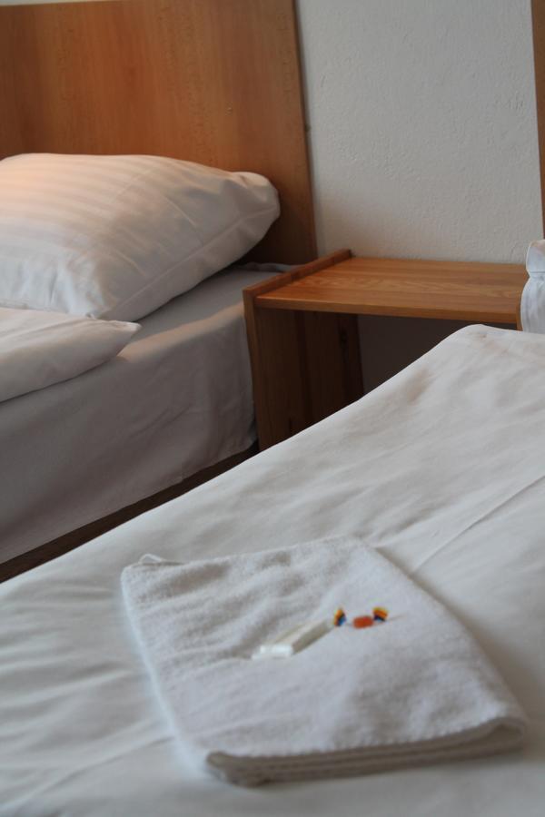 Hostel Turist Zvolen Exteriör bild